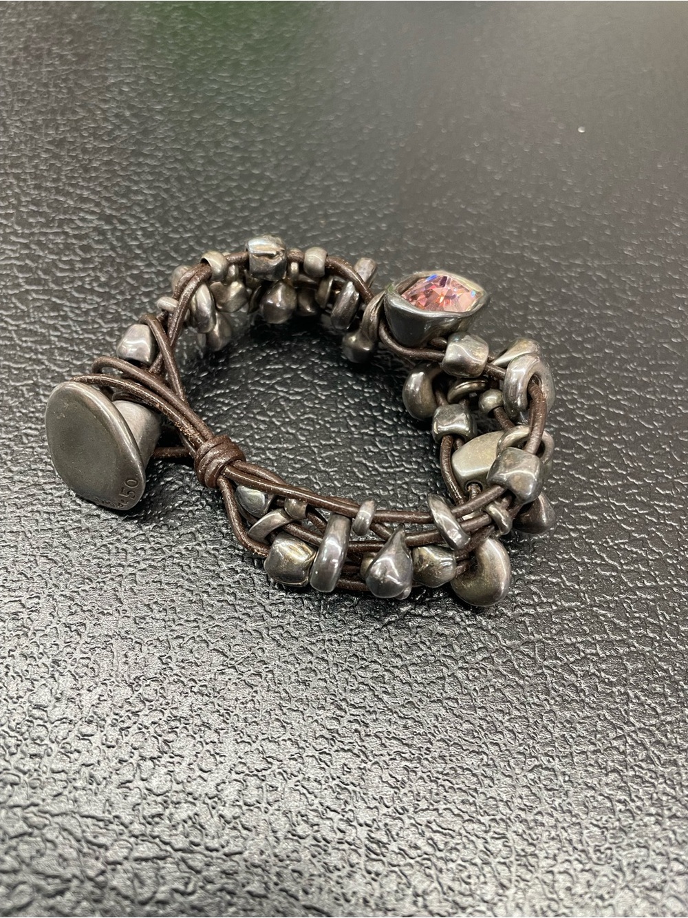 UNO de 50 Brown Leather Bracelet with Iridescent Pink Accent